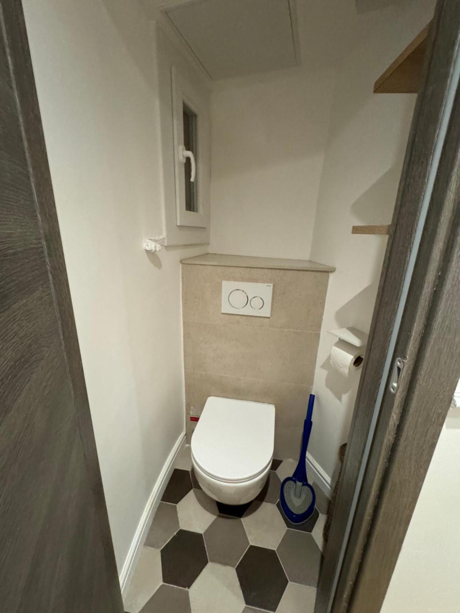 8 Eme Apartment Paris