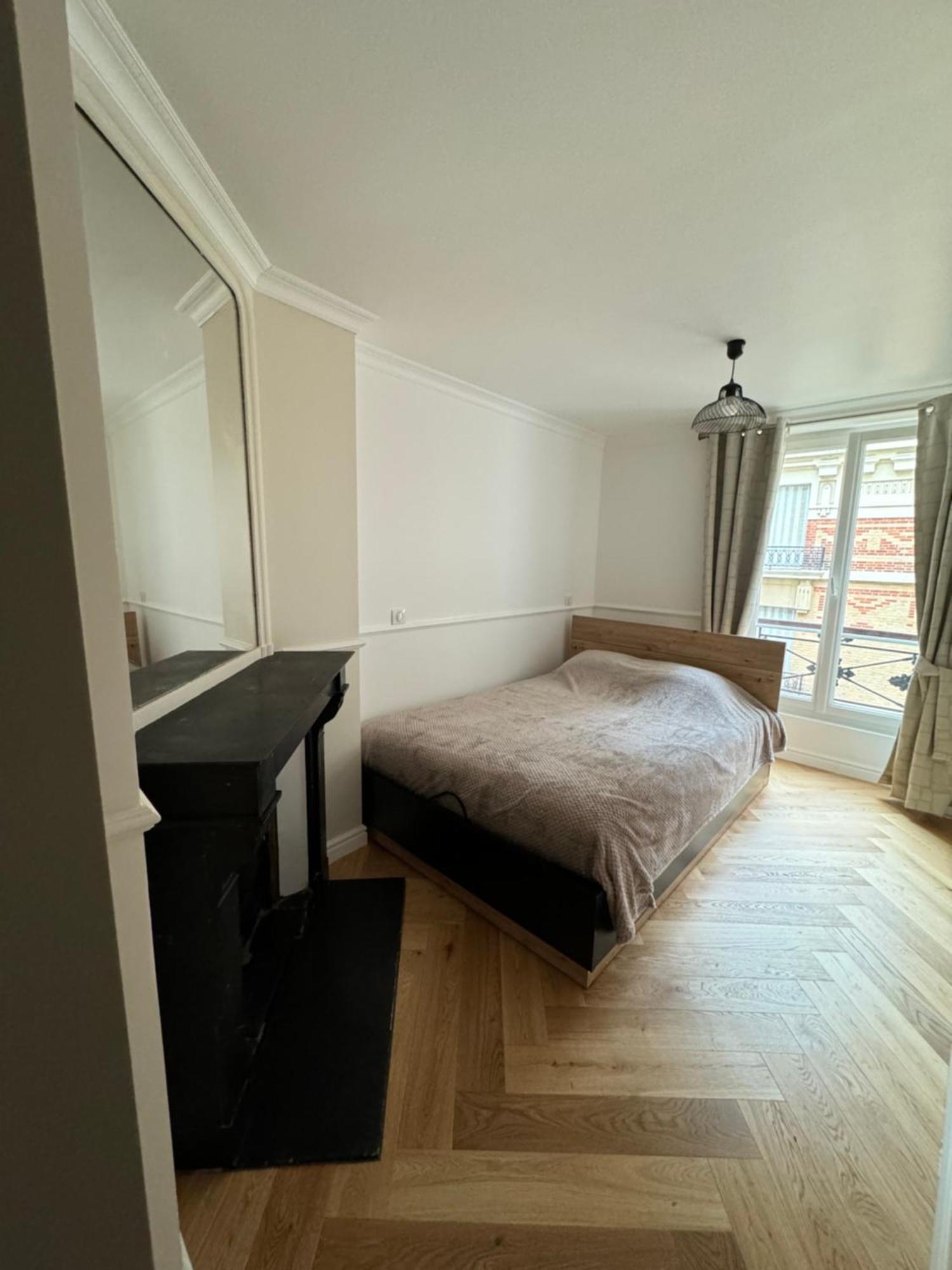 Apartment 8 Eme Paris